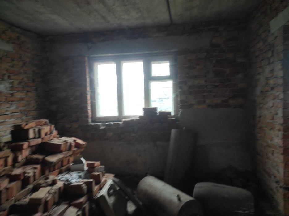 будинок та земельна ділянка 10 сот., м. Радехів