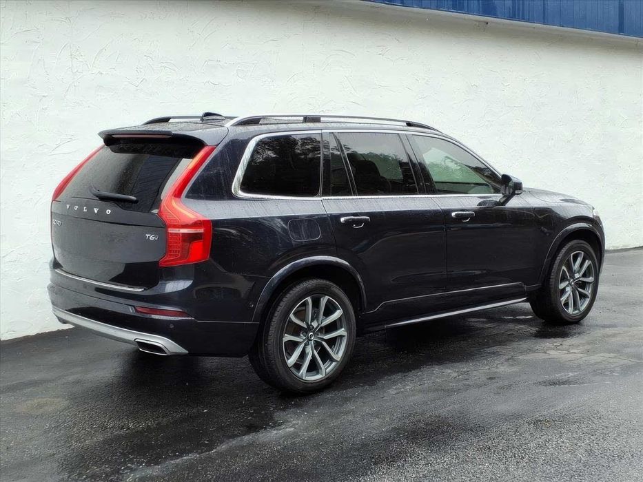 Volvo XC90 T6 Momentum      2019