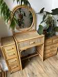 Rattanowa toaletka z szafeczkami vintage