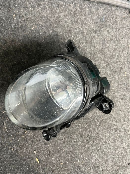 Farol nevoeiro esquerdo Audi A1 A4