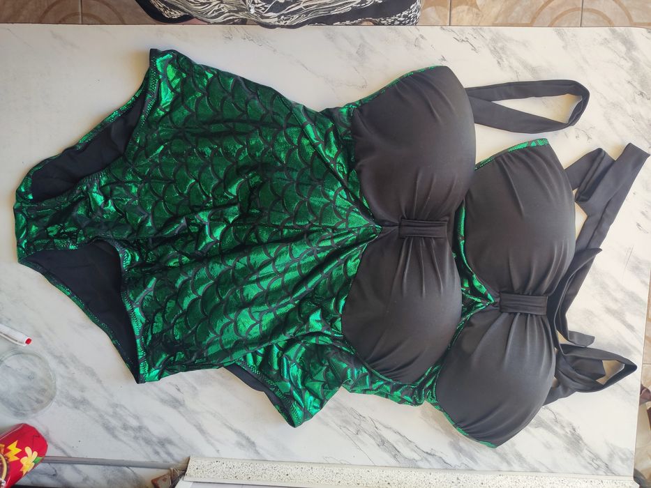 Новий купальник великого розміру