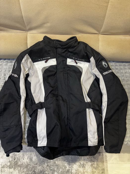 Мотокуртка всесезонная