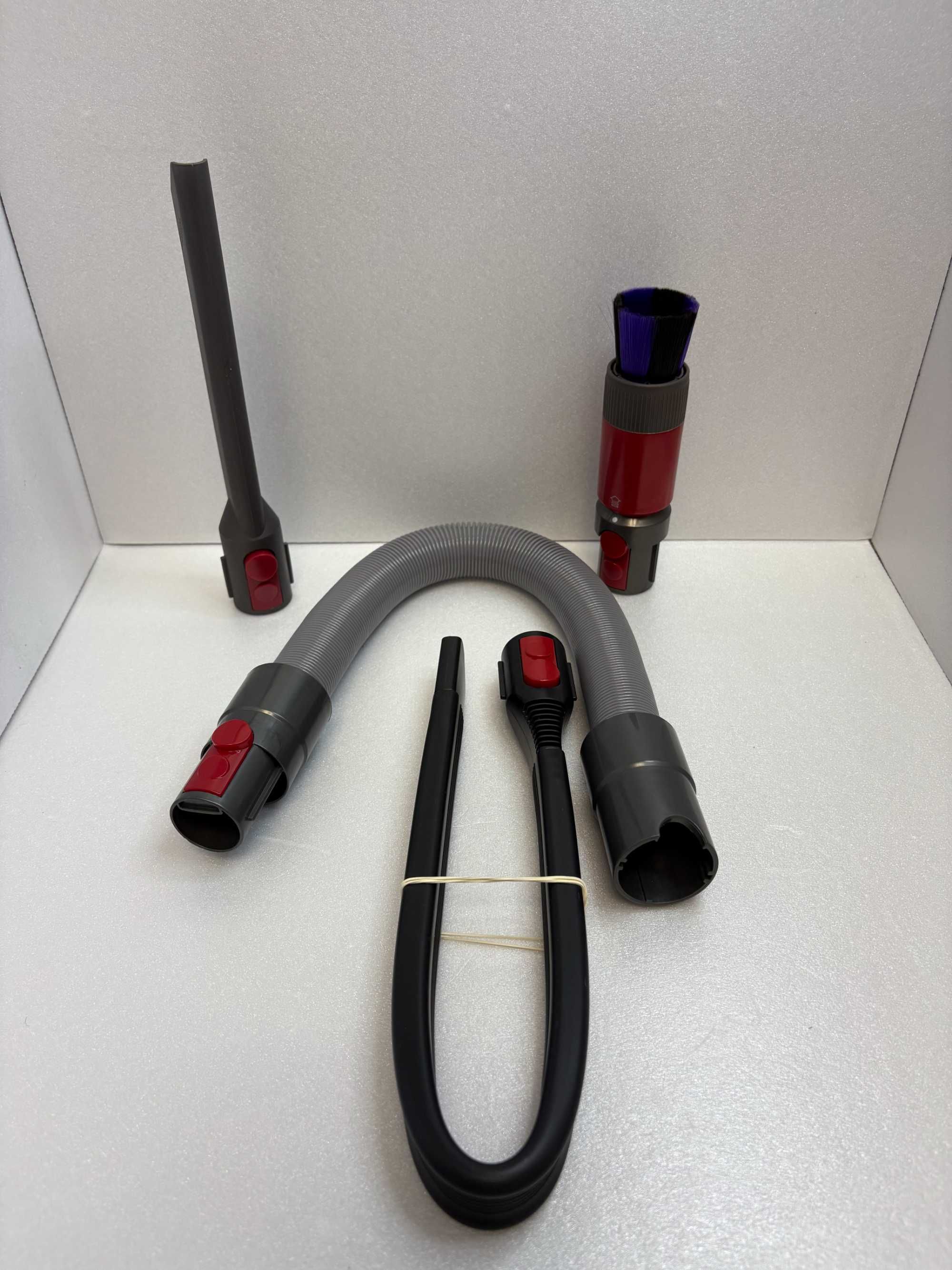 Zestaw Akcesoriów/końcówek do Dyson V7-V15 Gen5 –Wąż Szczotki Końcówki