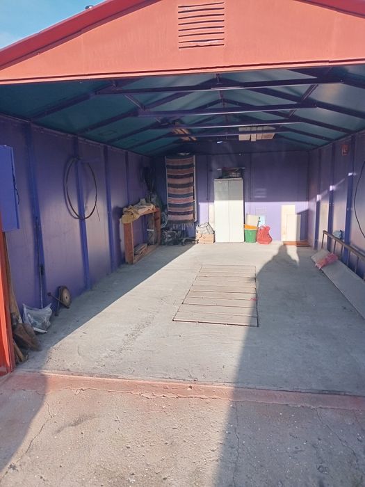 Металлические гараж