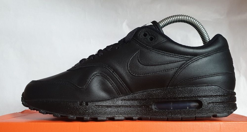 Nike Air Max 1 Leather All Black 2007 7US/40EUR/25CM DS