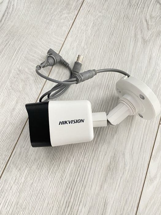 Аналогова вулична камера HIKVISION 2.8mm