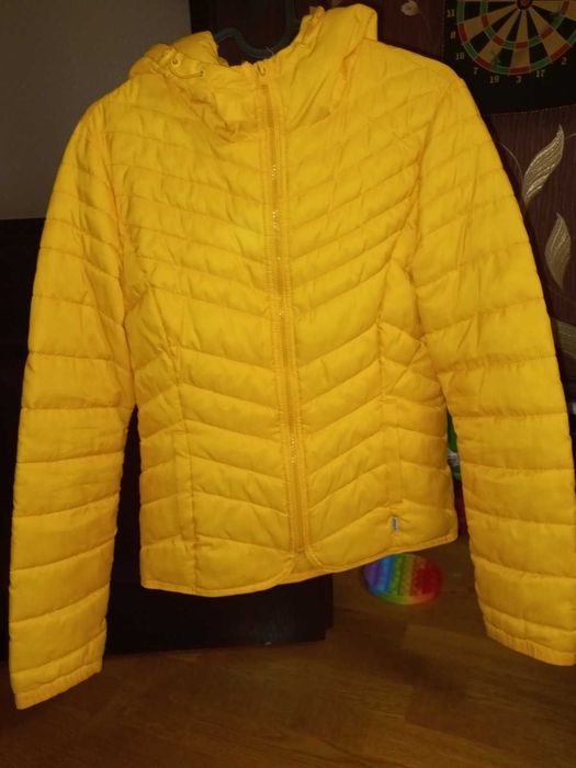 Куртка       жіноча весняна