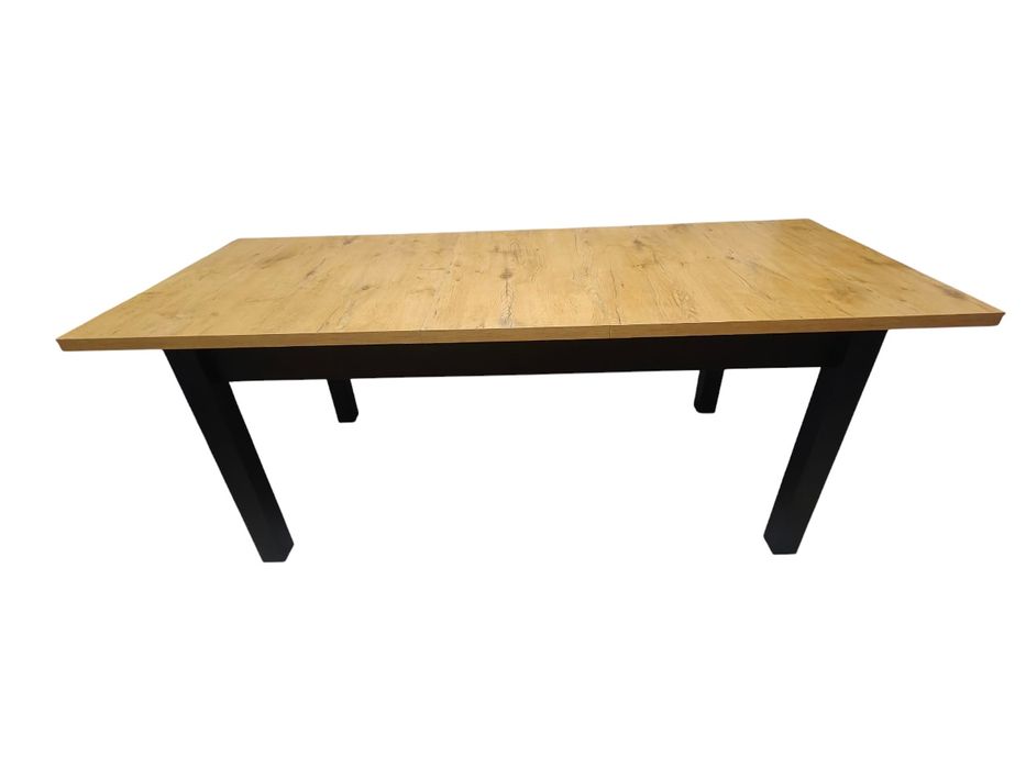 Stół rozkładany z krzesłami