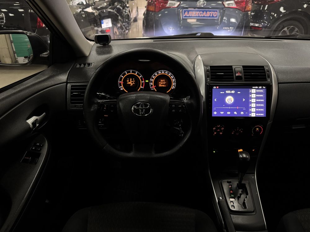 Toyota Corolla 1.6VVT-і 16V 5АКПП 2012 р.в. (124 к.с.)