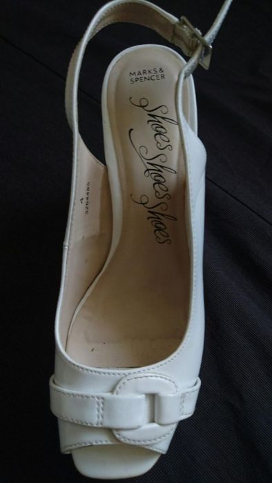 Buty Marks&Spencer 4 (23,4cm.) r.36,5