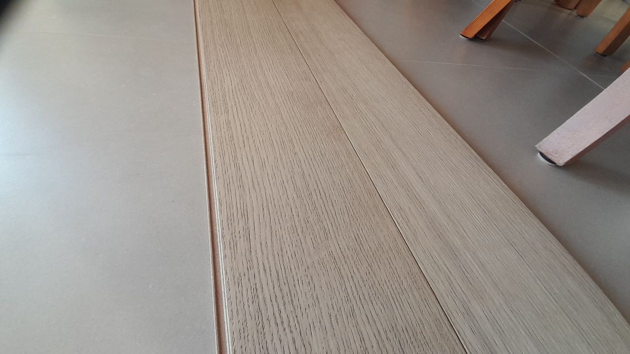 Panel podłogowy,dąb bielony,,Desert,, 18m2