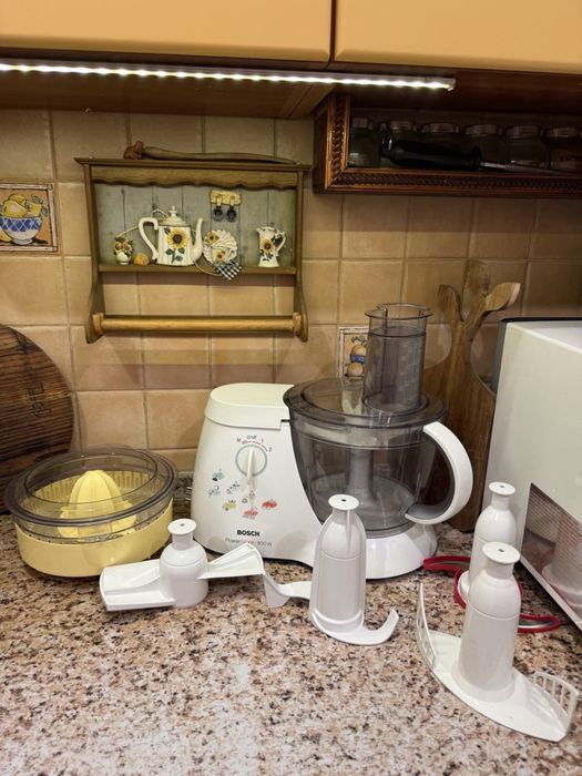 Кухонний комбайн Bosch PowerMix (800W)