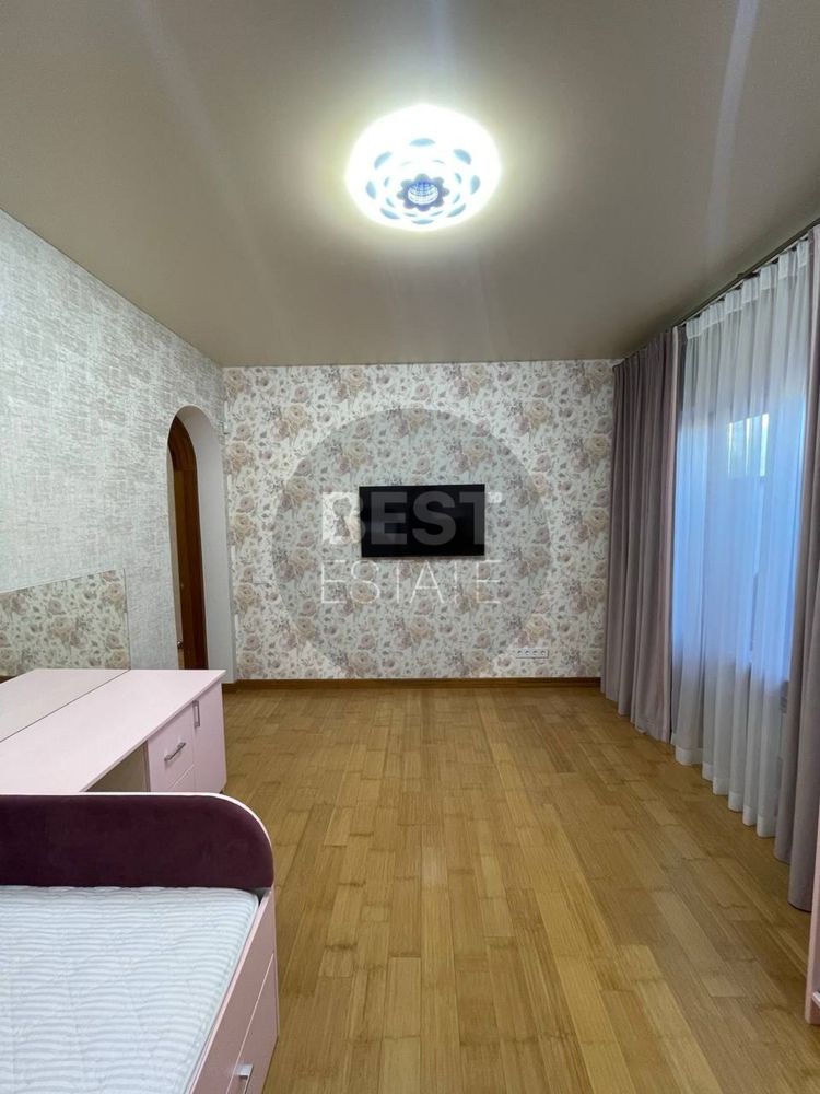 Продам дом пос. Кирова, Салтовка, Ак. Павлова , 180 м2 , 6 соток