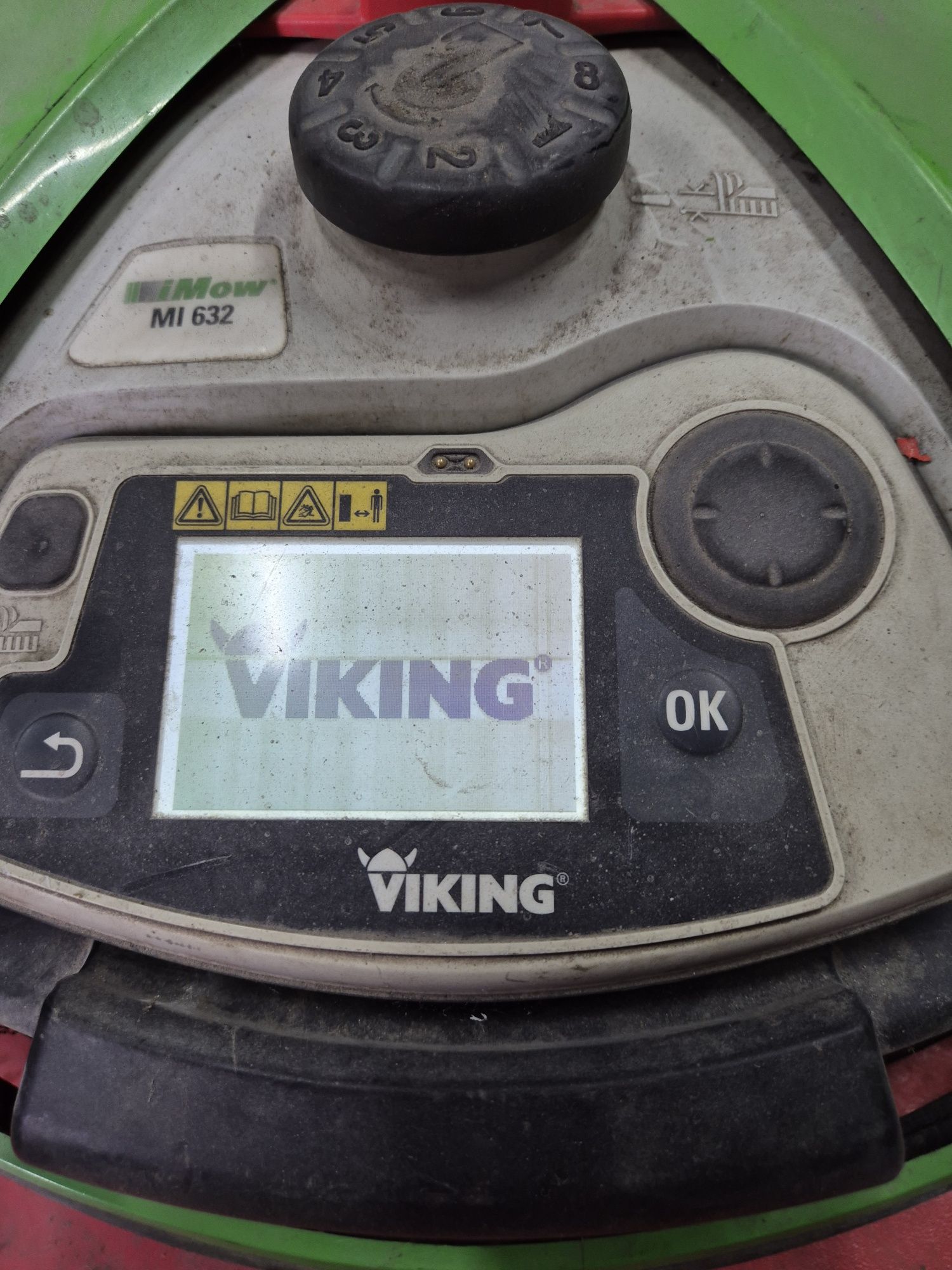 Robot koszący Viking MI 632