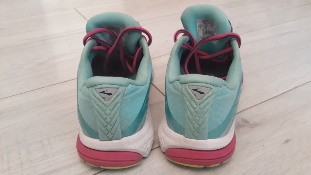 Damskie buty do biegania BROOKS Ravenna 8 rozmiar 38