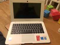 Notebook laptop 10 cali thomson windows 10, uszkodzony