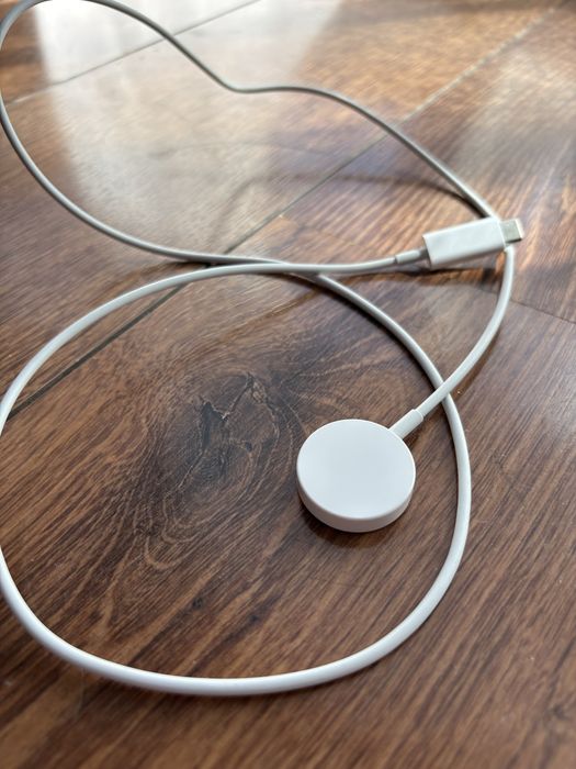 Apple Watch SE 2 40mm GPS + Cellular z ładowarką