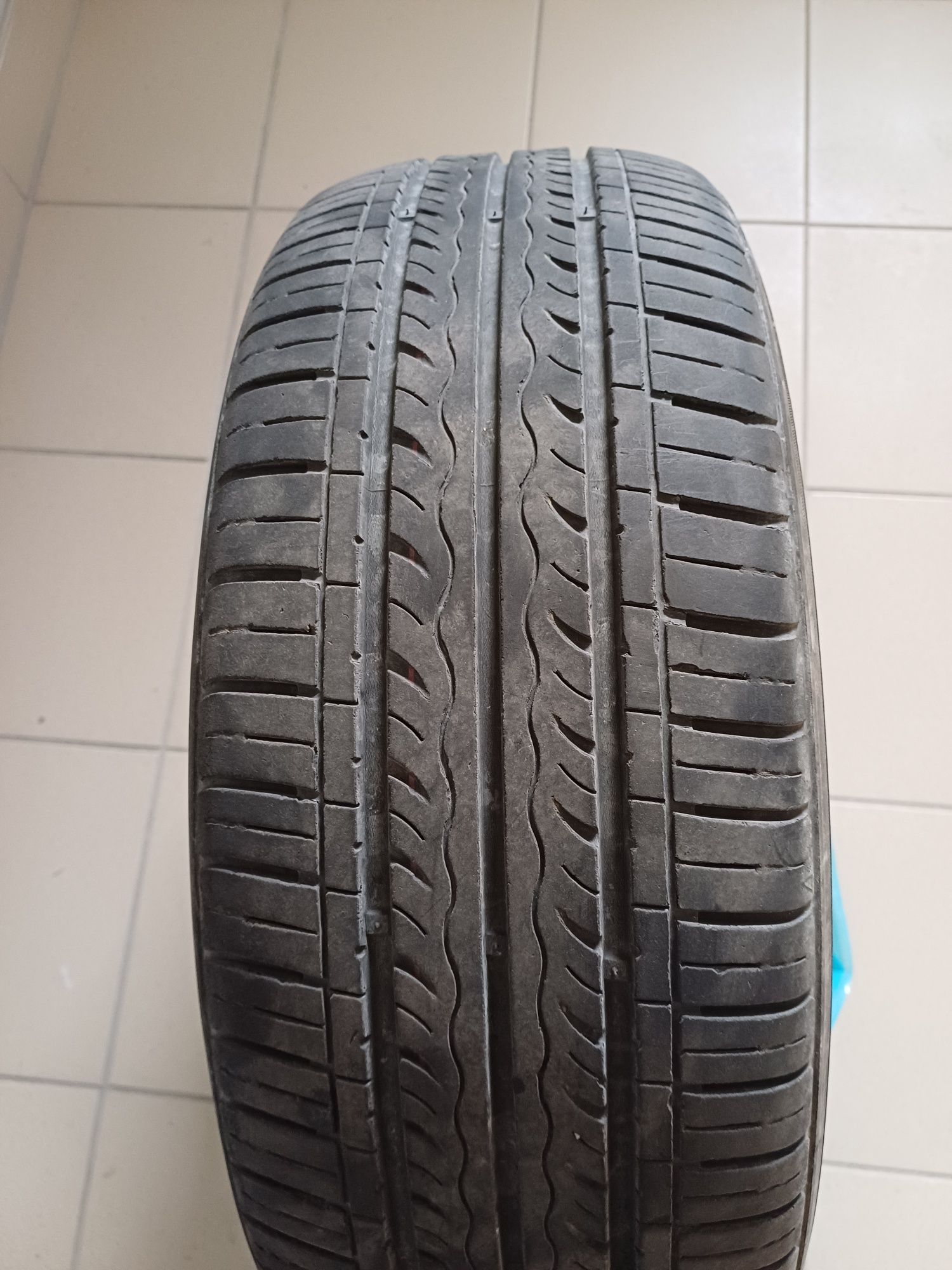 Sprzedam opony 205/60 r16