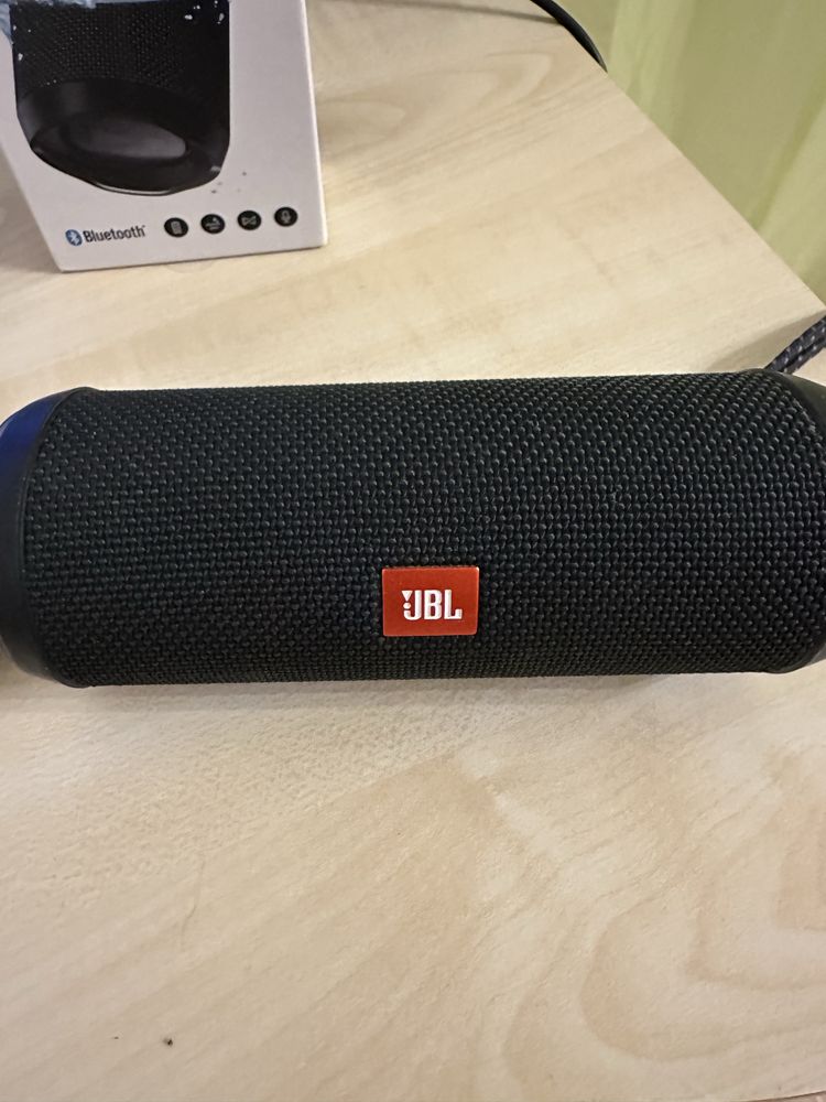 Glosnik JBL flip 4