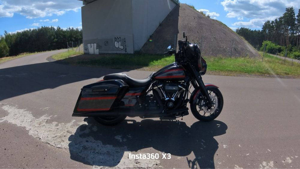 Harley Davidson Street Glide special 114