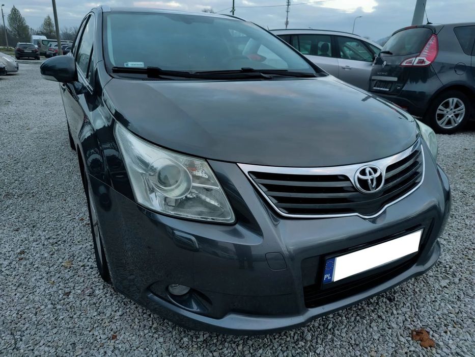 Toyota Avensis Automat_LPG_Tempomat_Grzane Fotele
