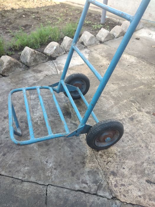 Продам тачку крепкую и надёжную