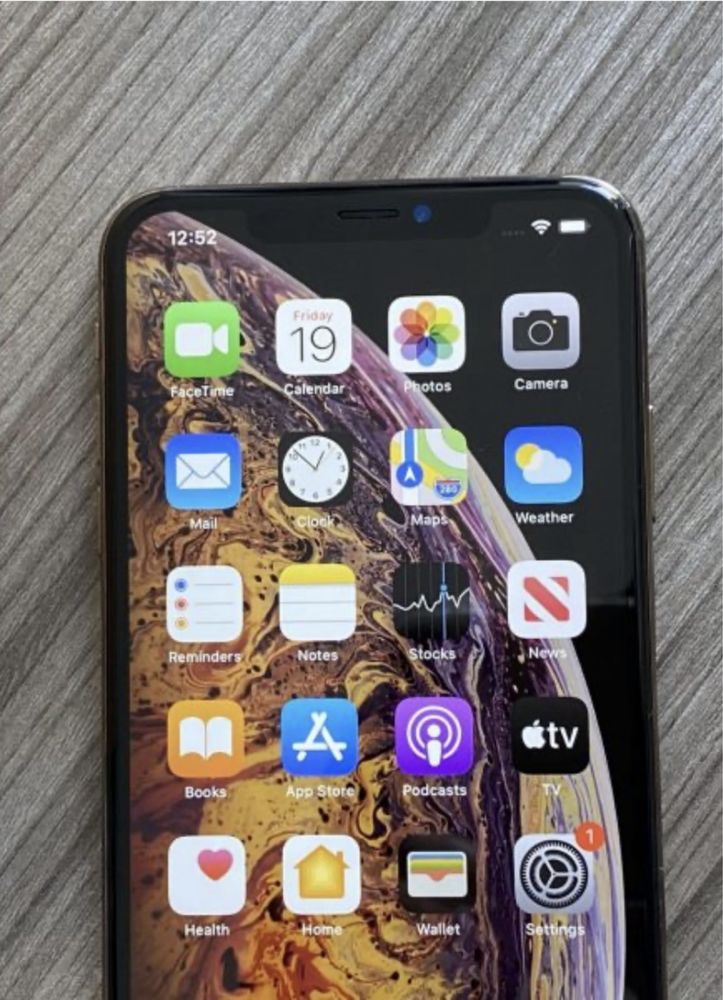 Iphone xs max  айфон 64 гб.