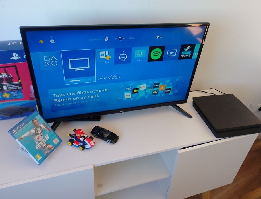 Oportunidade Playstation 4 Slim 1To com Caixa Comando Original e jogos