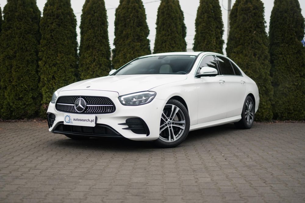 Mercedes-Benz Klasa E 350, 2.0 299KM, AMG Pakiet, Kamery 360, Bogato wyposażony, Po serwisie