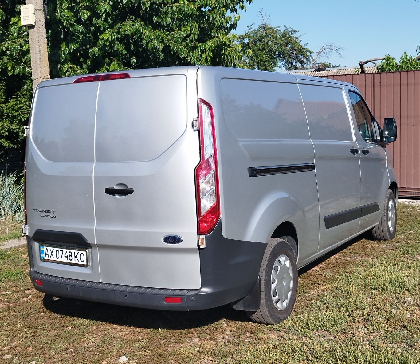 Бус Ford Transit Custom довга база