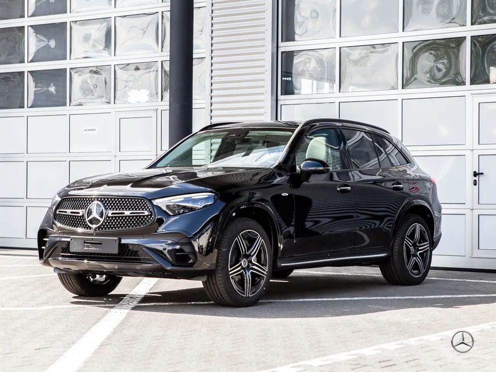 Mercedes-Benz GLC GLC 300e 4M PHEV / Pakiet AMG Premium Plus / 03575 / DDB Auto