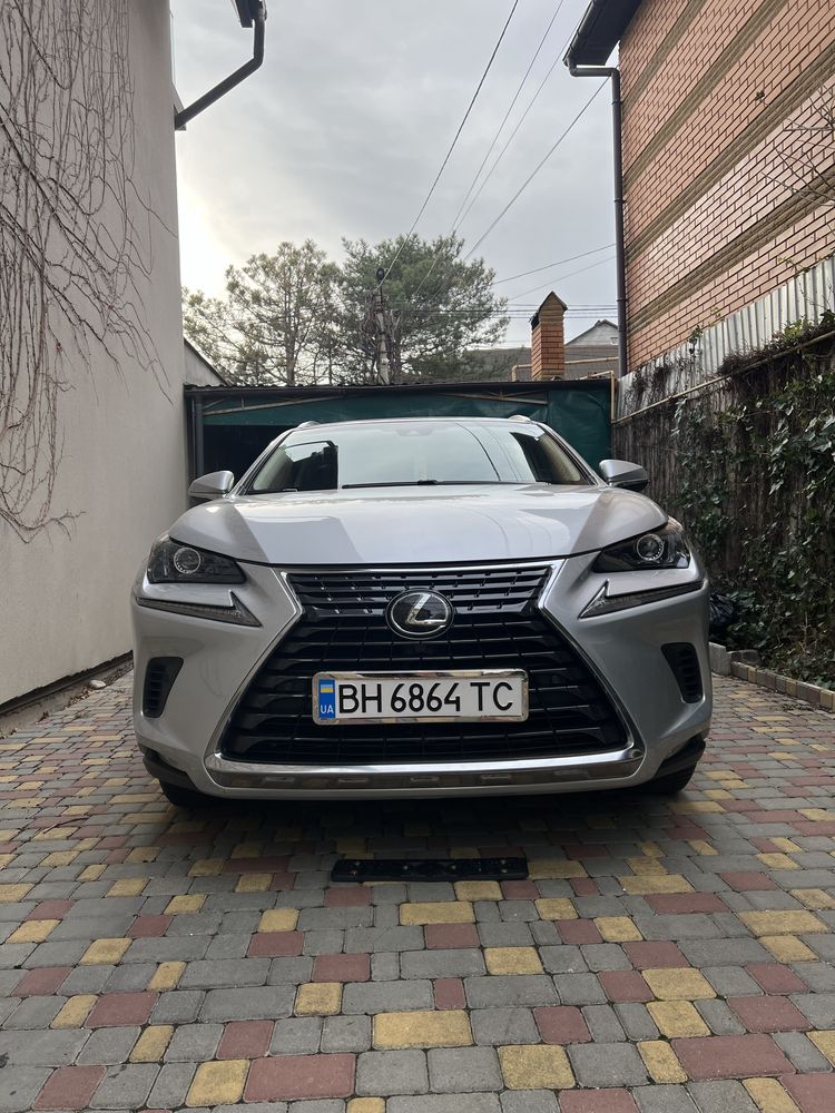 Lexus NX300 luxury