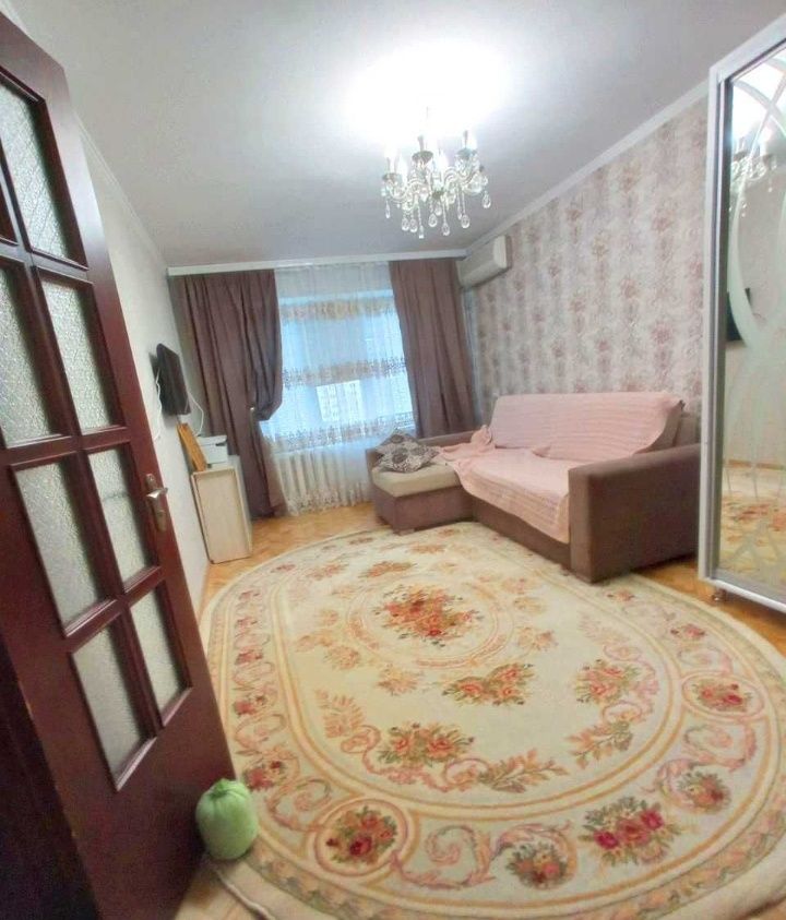 Продам 3х комнатную квартиру в районе пр. Мазепы( ул. Чеботарёва)