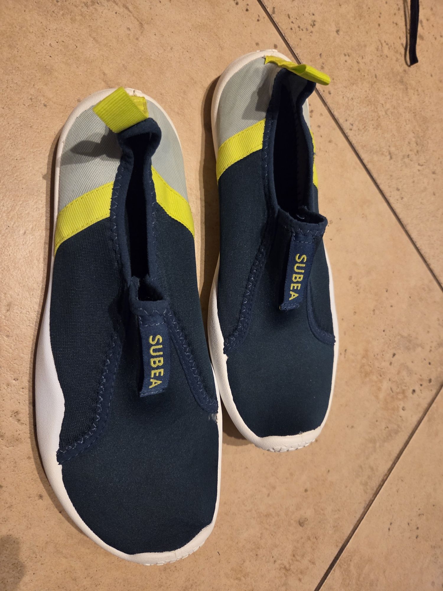 Buty do kąpieli SUEBA Decathlon