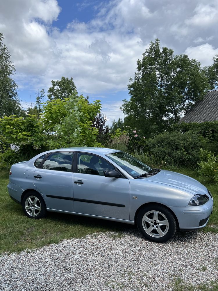 Seat cordoba.