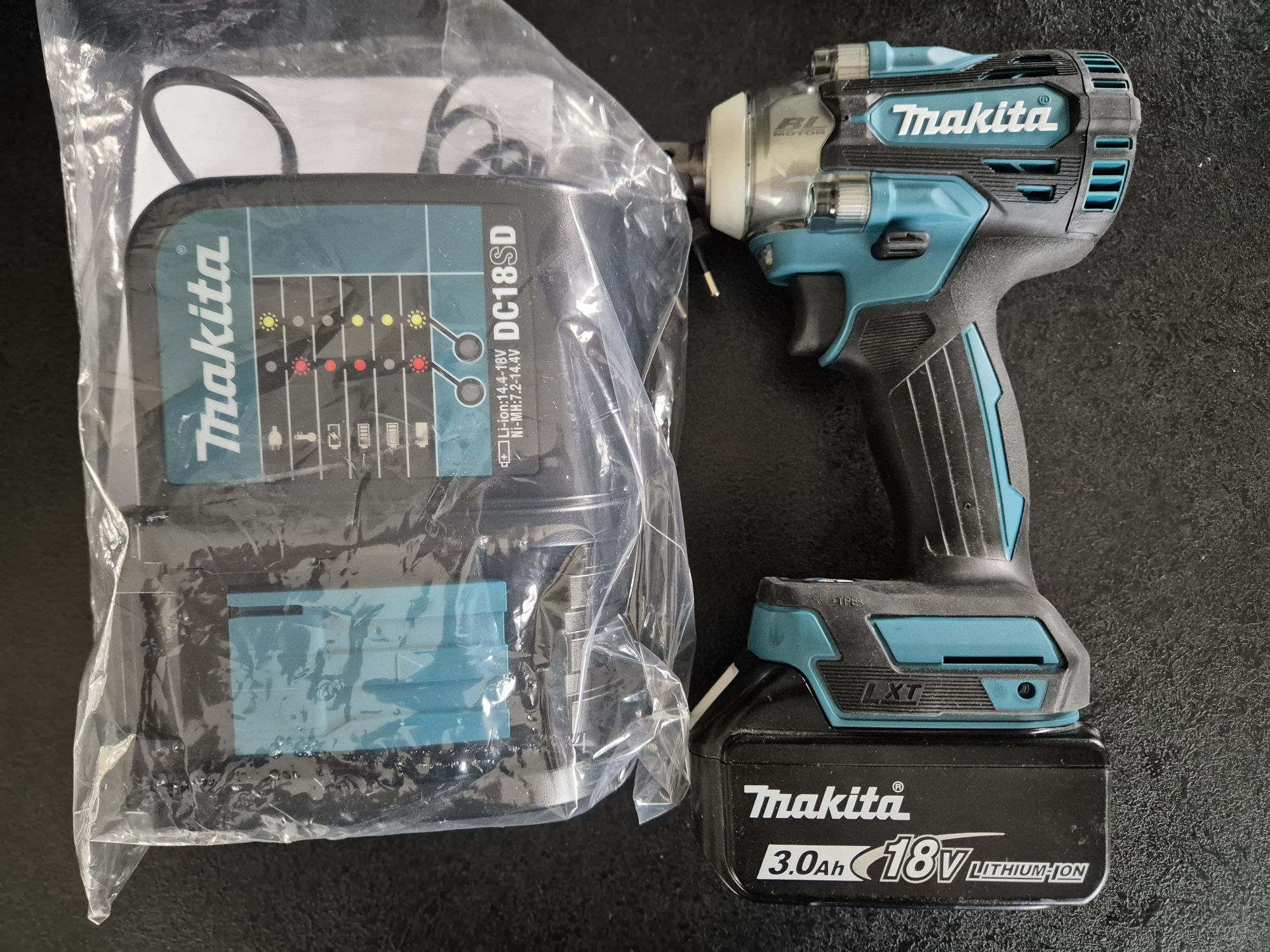 Akumulatorowy klucz udarowy zakrętarka MAKITA DTW300 18V LXT NOWY Oryg