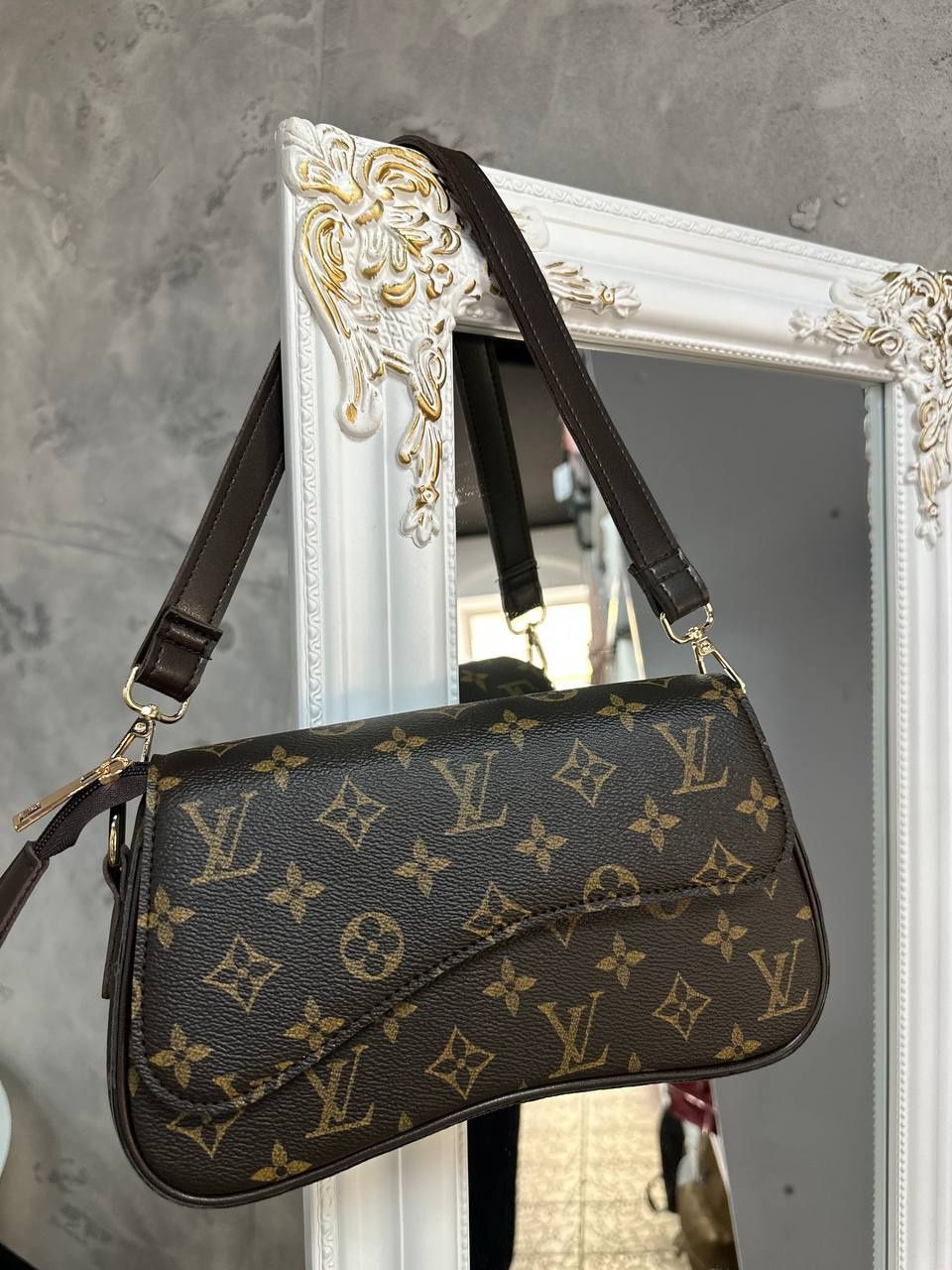 Стильні сумочки бренд LV