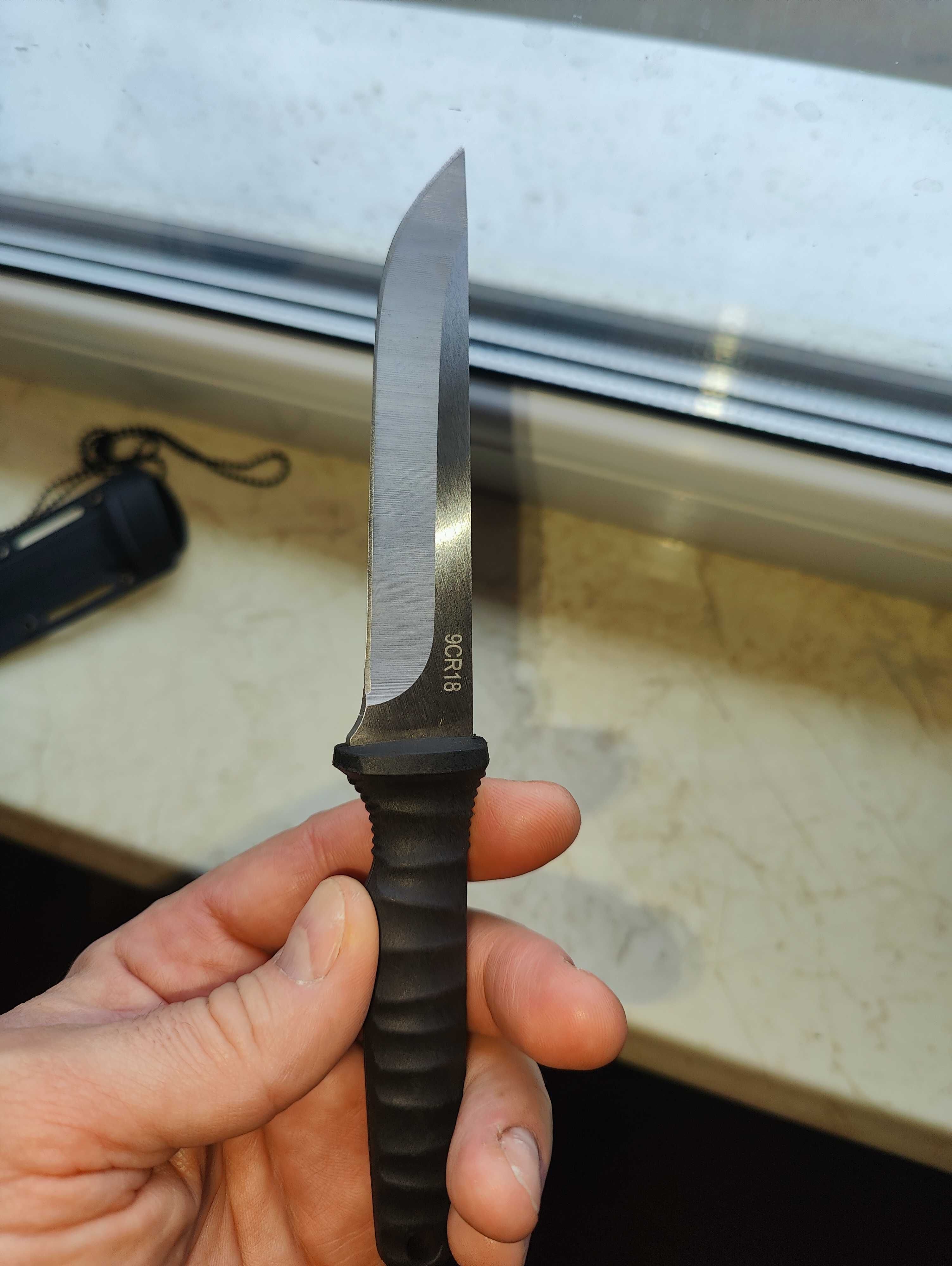 Нож для кухни из Нержавеющей стали Толщина 3мм + Ножны+ Цепочка
