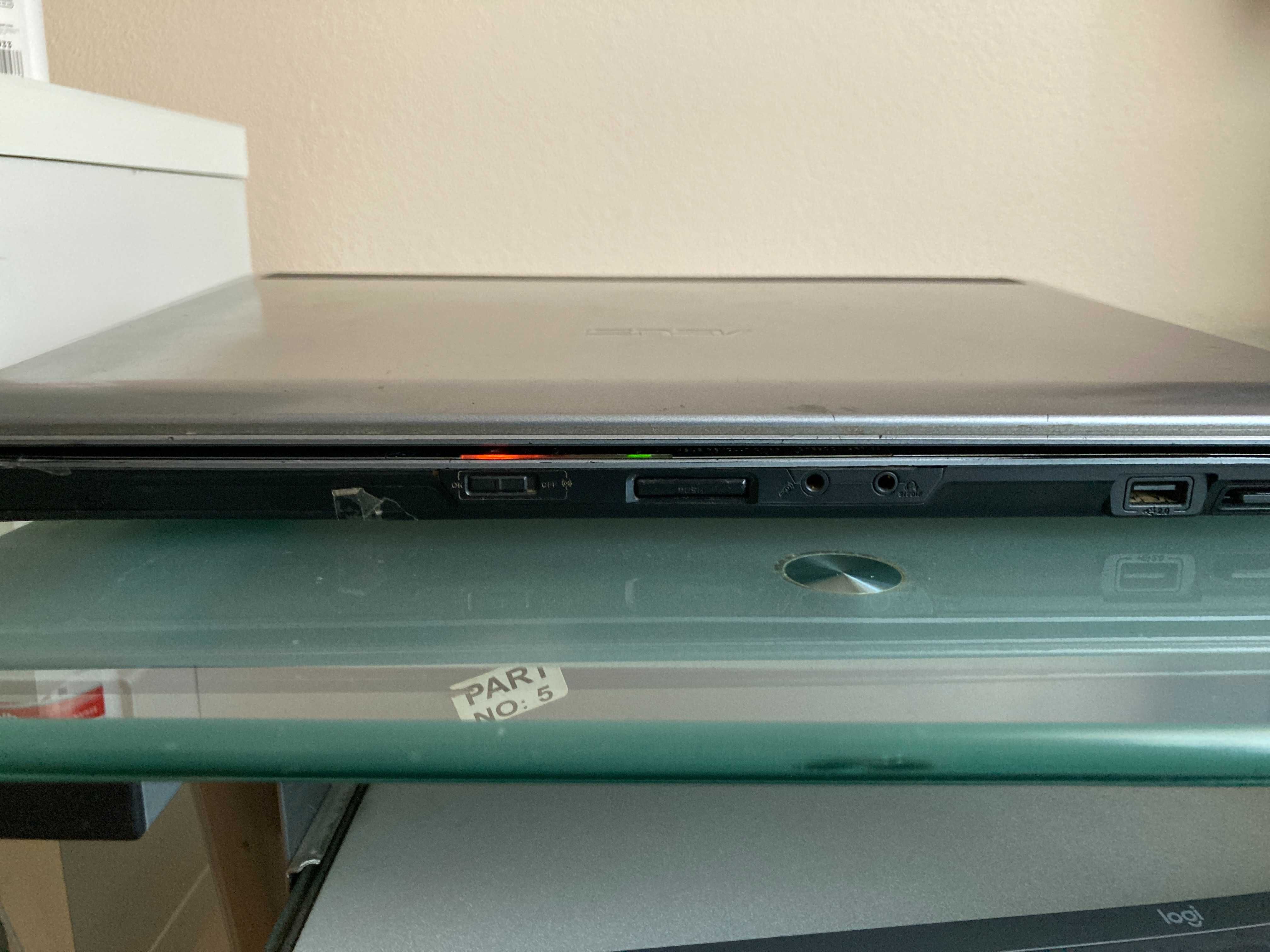 Portátil ASUS F3E – Core 2 Duo, SSD, a funcionar.