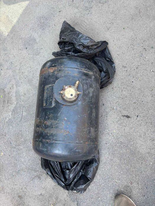 Продам газовый балон 30-40 л.  Гбо