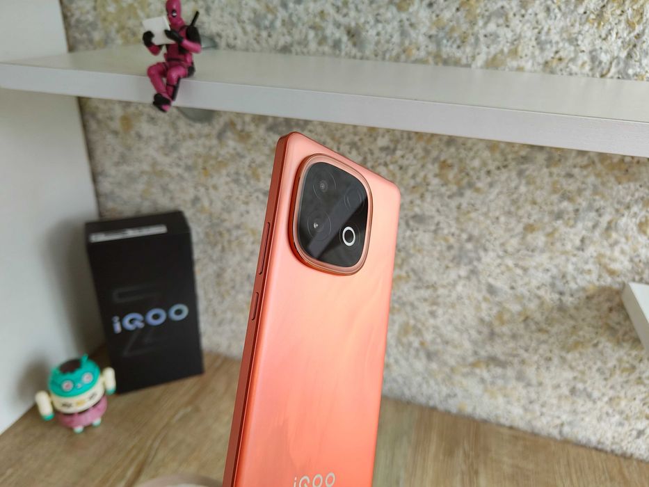 IQOO Z10 Turbo Pro 12/256ГБ NFC, 6.8" 144Гц, 7000мАг, 50мп OIS, Новий