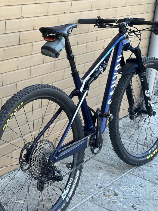 Canyon Lux versão Alpecin-Fenix, Fox 34, Xt