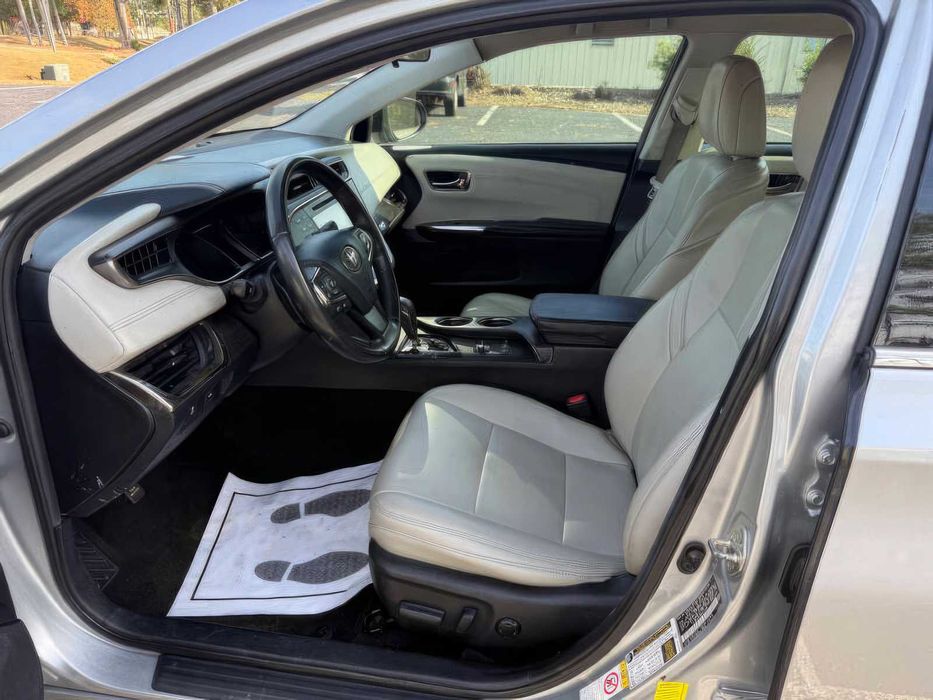 Toyota Avalon XLE      2016