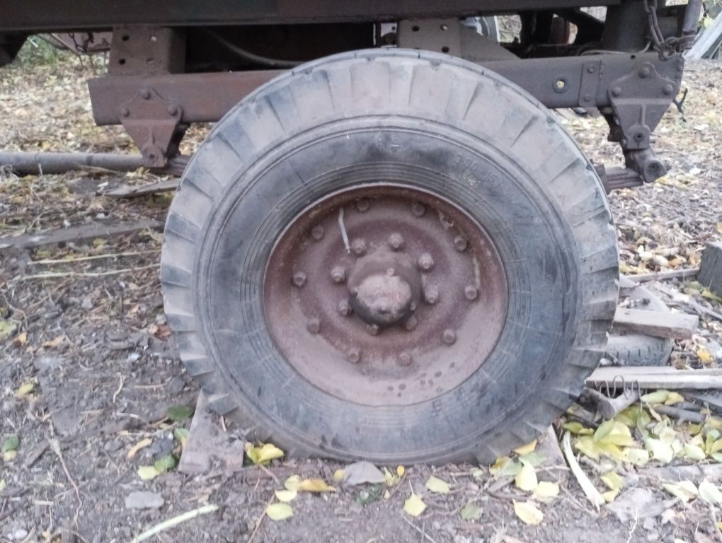 Прицеп на трактор т-25