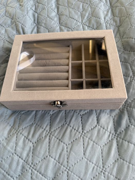 Pudełko na biżuterię