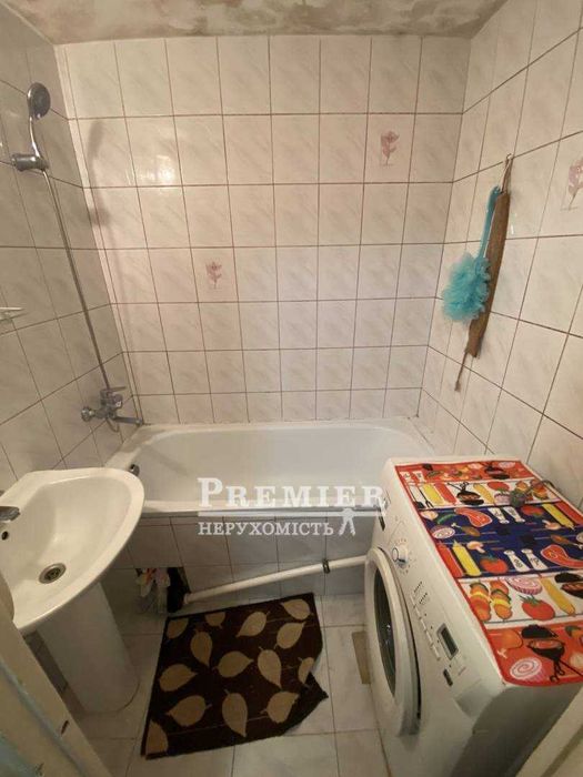 Продам двухкімнатну квартиру на Семена Палія