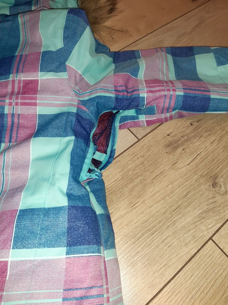 Sprzedam kurtkę narciarską ROXY rozmiar 10/M 140-146 cm