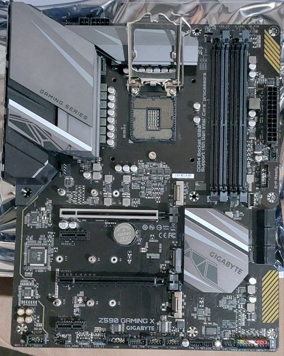 Gigabyte z590 gaming x