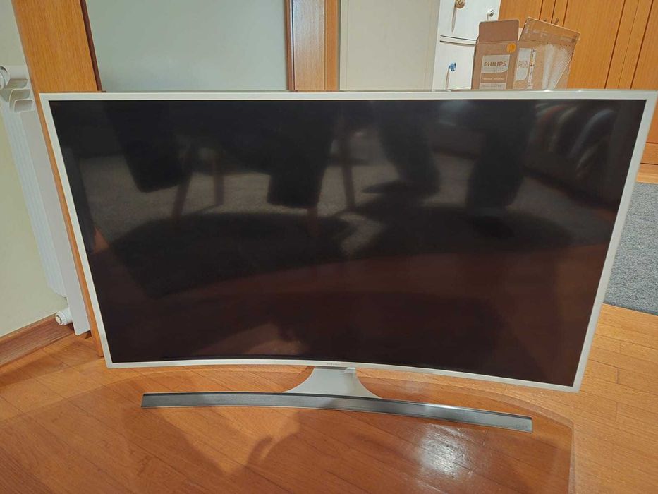 Samsung JU6510 Curva Smart 4K UHD TV