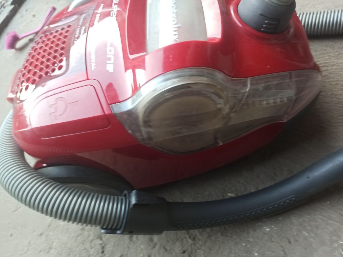 Electrolux super Cyclone 2000w